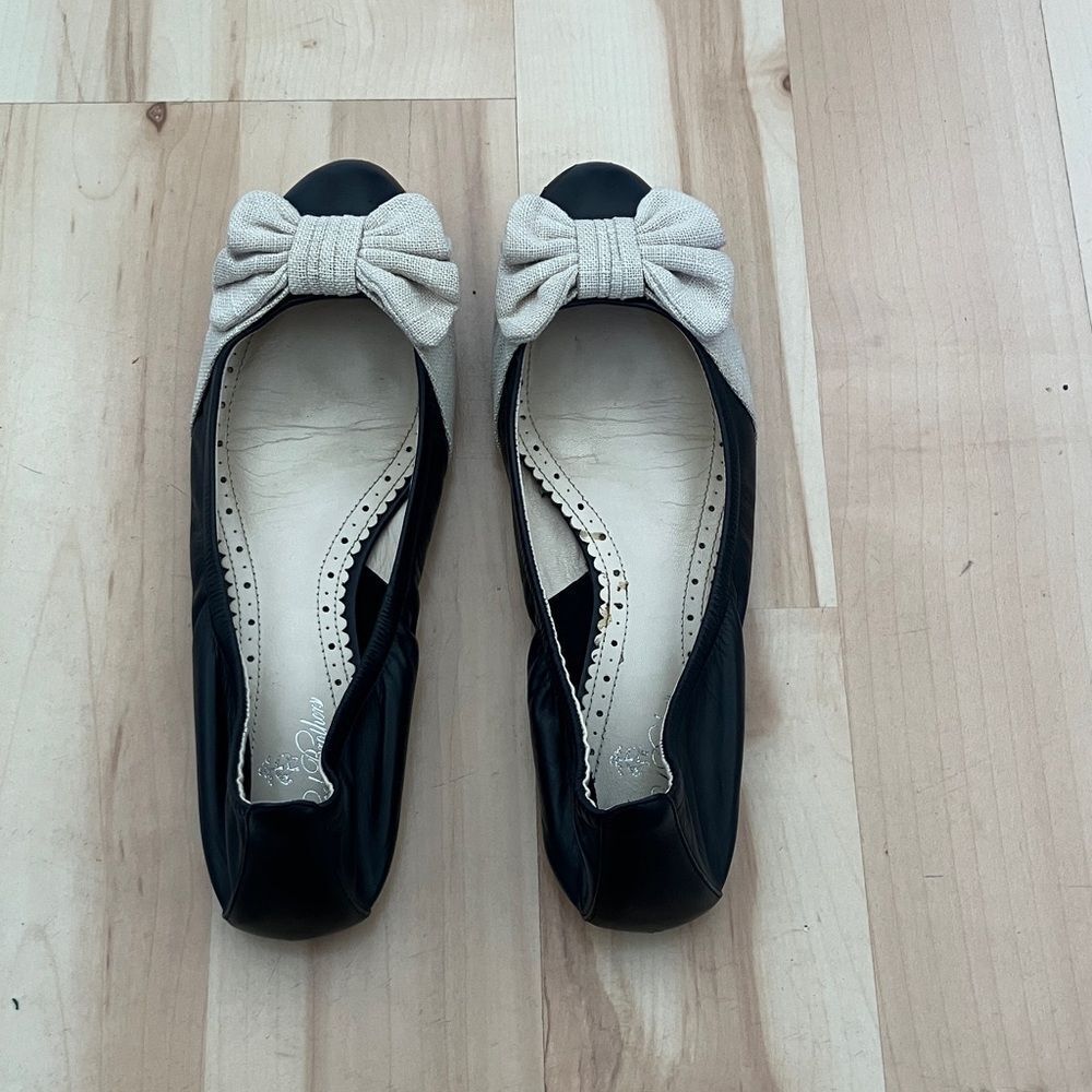 Brooks Brothers Flats